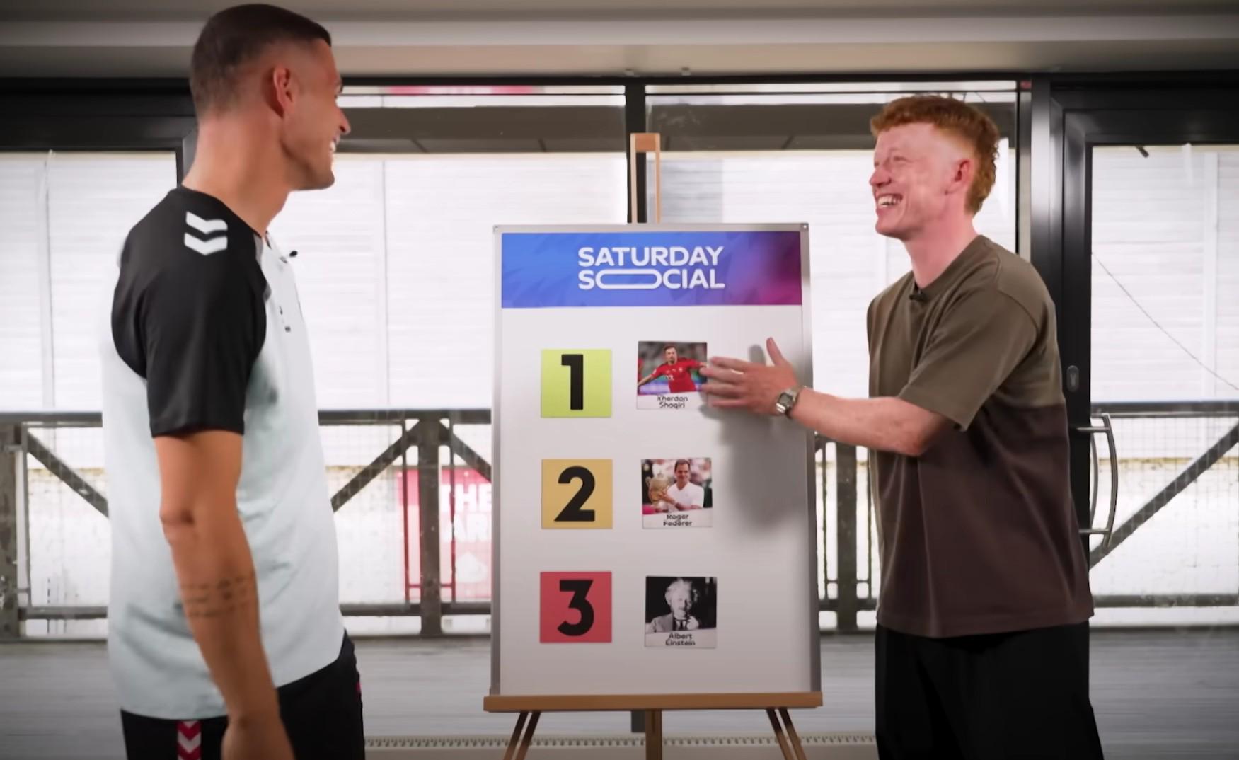 在采访中他, 我会把他排, 第一名给我 在采访中他, 我会把他排, 第一名给我